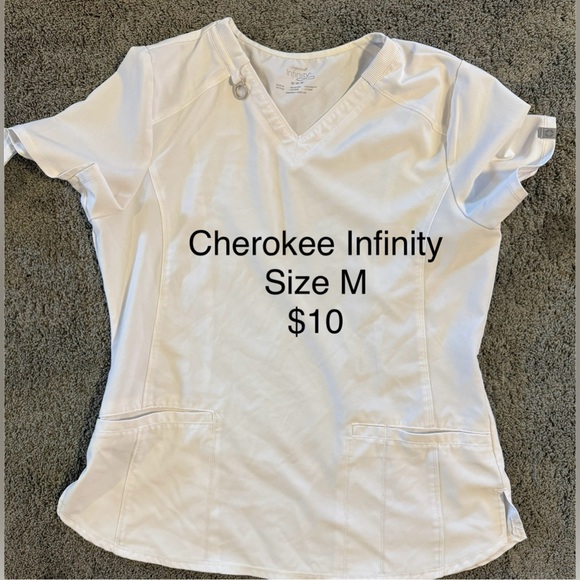 Cherokee Infinity scrub top - Picture 1 of 1